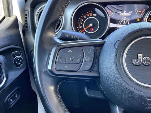 Certified 2022 Jeep Gladiator Sport AWD/4WD image 29