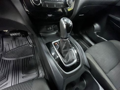 Used 2021 Nissan Rogue Sport S FWD image 15