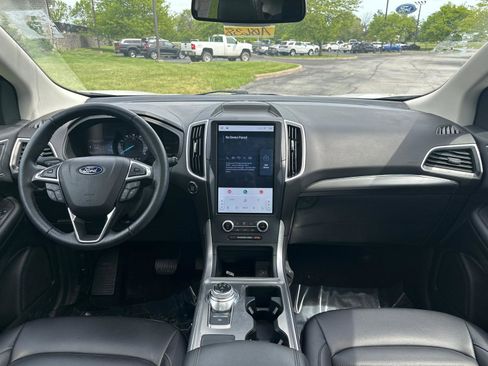 Used 2022 Ford Edge SEL w/ Convenience Package image 5