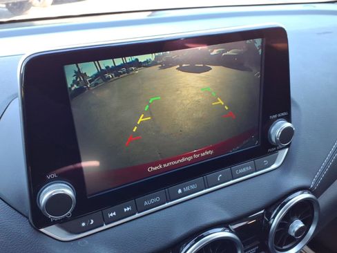 Certified 2022 Nissan Sentra SV w/ Trunk Package image 27