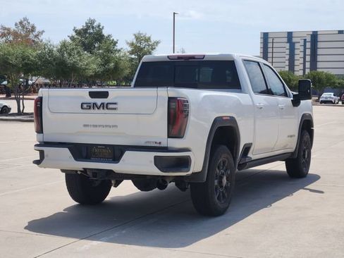Used 2025 GMC Sierra 2500 AT4 w/ AT4 Premium Plus Package AWD/4WD image 5