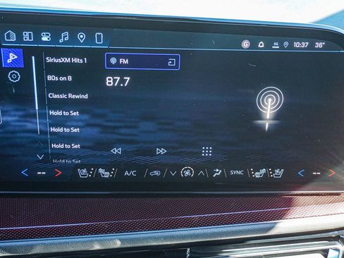 New 2026 Chevrolet Traverse RS w/ LPO, Floor Liner Package image 40