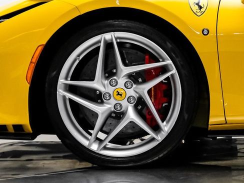 Used 2022 Ferrari F8 Tributo RWD image 54