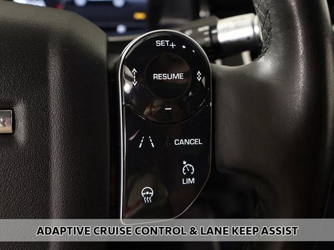 Used 2020 Land Rover Range Rover Evoque SE image 7