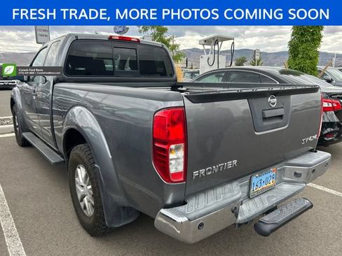 Used 2016 Nissan Frontier SV w/ SV Value Truck Package AWD/4WD image 5
