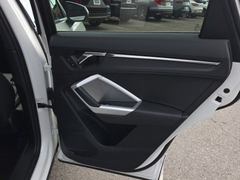 Used 2021 Audi Q3 2.0T Premium w/ Convenience Package image 27