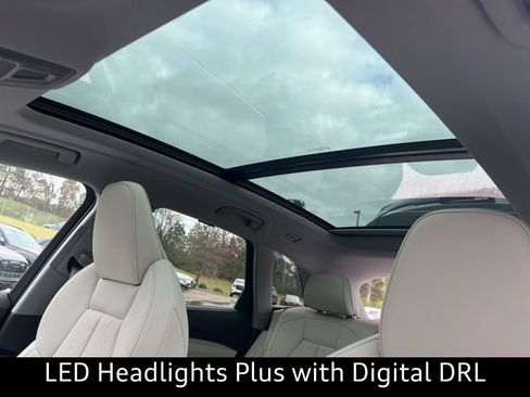 New 2025 Audi Q5 Prestige image 28