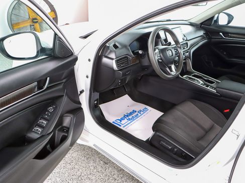 Used 2021 Honda Accord EX image 3