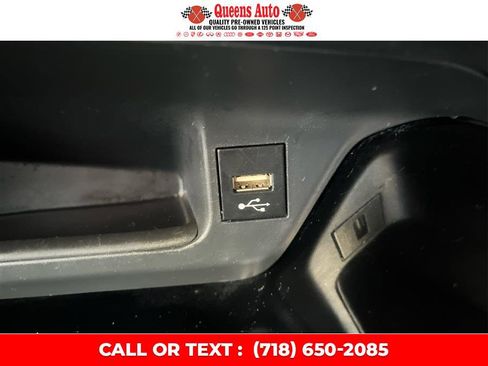 Used 2020 Toyota C-HR XLE FWD image 42