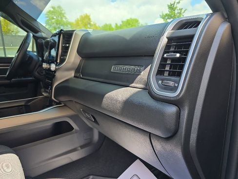 Used 2024 RAM 2500 Big Horn w/ Sport Appearance Package AWD/4WD image 22