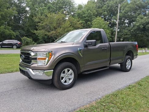 Certified 2022 Ford F150 XLT w/ Trailer Tow Package AWD/4WD image 3
