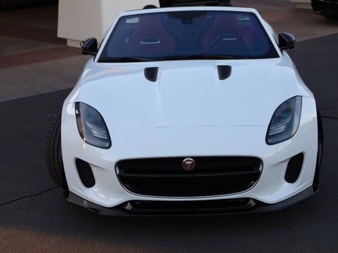 Used 2018 Jaguar F-TYPE Convertible image 8