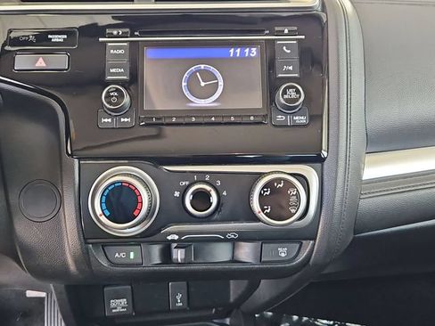 Used 2018 Honda Fit LX image 17