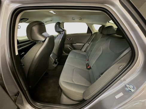 Used 2025 Kia K4 LXS image 29