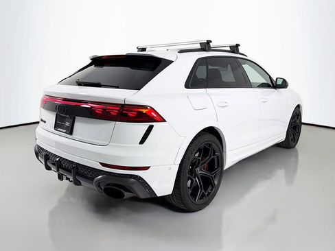 Certified 2025 Audi RS Q8 performance image 7
