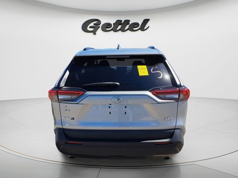 Certified 2021 Toyota RAV4 XLE w/ Convenience Package image 8