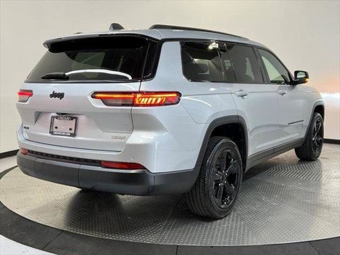 Certified 2024 Jeep Grand Cherokee L Laredo image 7