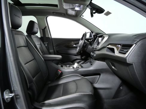 Used 2020 GMC Terrain Denali w/ Denali Premium Package AWD/4WD image 10