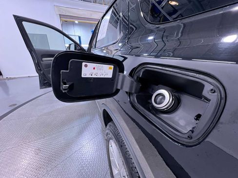 Used 2020 Dodge Durango SXT AWD/4WD image 41