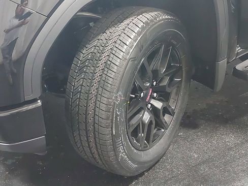 New 2026 GMC Sierra 1500 Elevation image 34