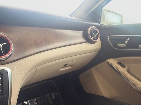 Used 2019 Mercedes-Benz GLA 250 image 27