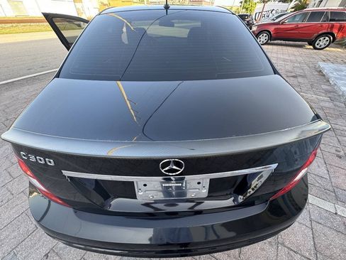 Used 2009 Mercedes-Benz C 300 Sedan image 21