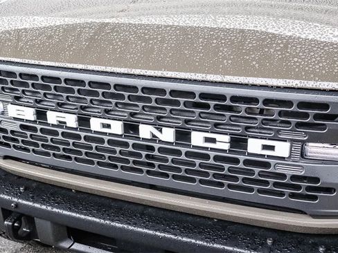 New 2025 Ford Bronco Badlands w/ Sasquatch Package image 8