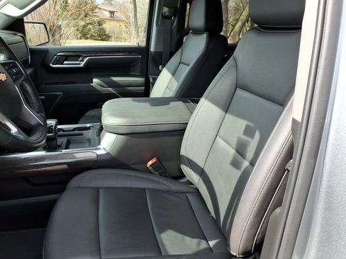 Used 2025 Chevrolet Silverado 1500 LTZ image 19