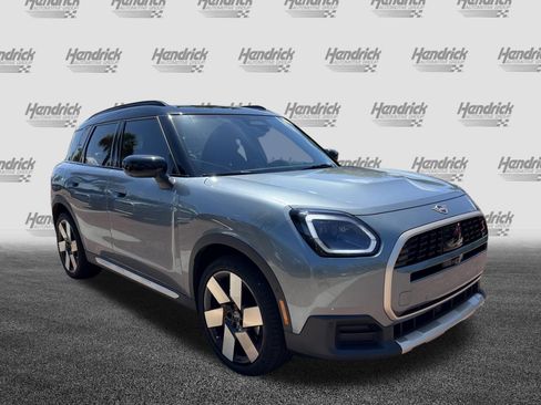 Used 2025 MINI Cooper Countryman S w/ Comfort Package Max AWD/4WD image 2