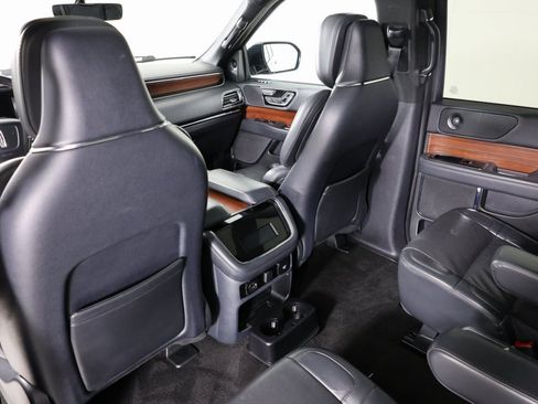 Used 2023 Lincoln Navigator Reserve AWD/4WD image 56