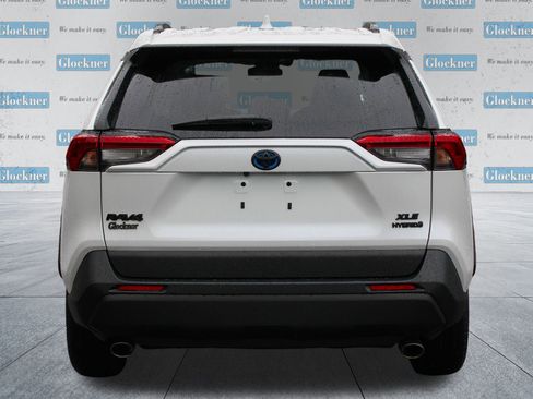 Used 2023 Toyota RAV4 XLE Premium image 7