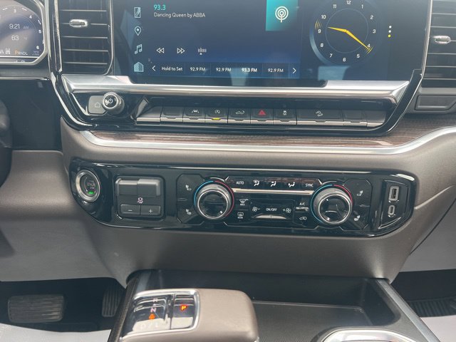 Used 2022 Chevrolet Silverado 1500 RST AWD/4WD image 23