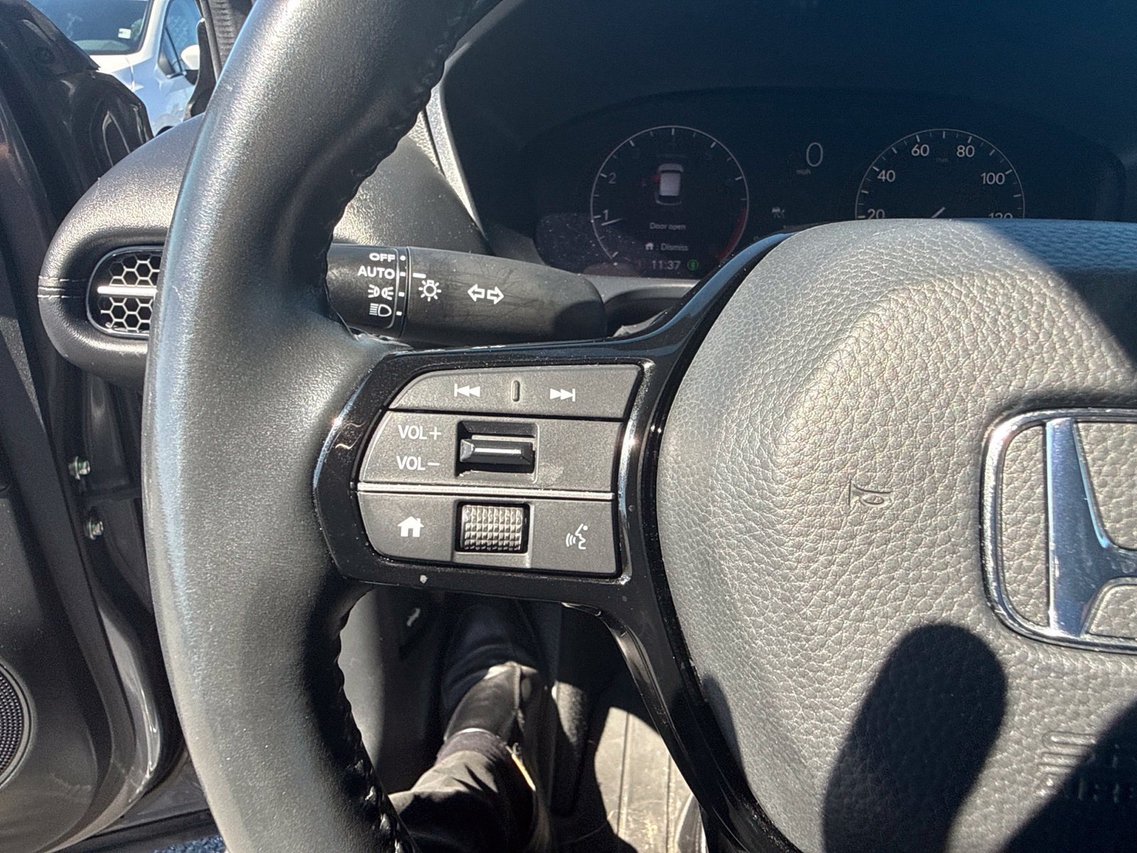Used 2024 Honda HR-V EX-L image 18