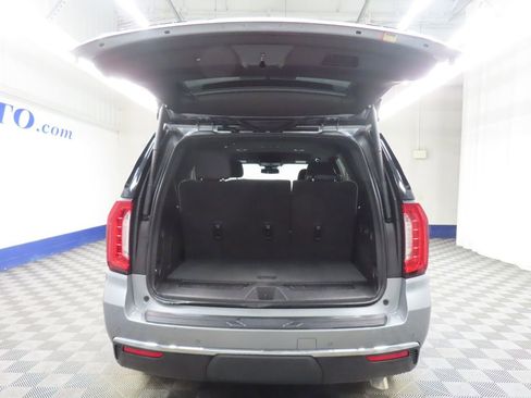 Used 2024 GMC Yukon SLT w/ SLT Luxury Package AWD/4WD image 40