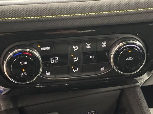 Used 2025 Chevrolet TrailBlazer ACTIV w/ Convenience Package FWD image 34
