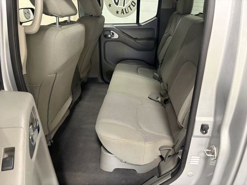 Used 2021 Nissan Frontier S AWD/4WD image 21