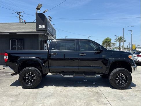 Used 2014 Toyota Tundra SR5 w/ SR5 Upgrade Package AWD/4WD image 8