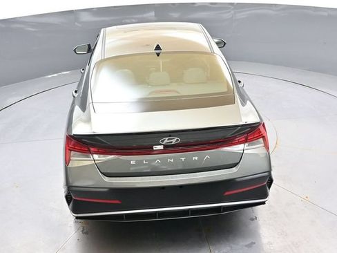 Used 2026 Hyundai Elantra SEL Sport Premium w/ Cargo Package FWD image 50