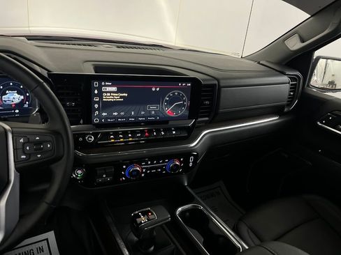 Used 2025 GMC Sierra 1500 SLT w/ SLT Premium Package image 44