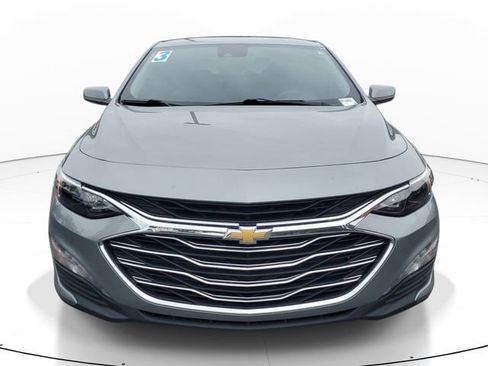 Used 2024 Chevrolet Malibu LT FWD image 2