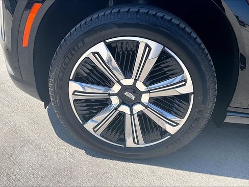New 2026 Cadillac Escalade IQ Luxury 2 w/ LPO, Floor Liner Package AWD/4WD image 13