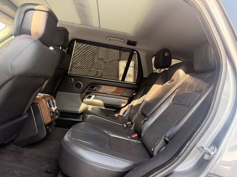 Used 2018 Land Rover Range Rover Long Wheelbase Supercharged AWD/4WD image 12