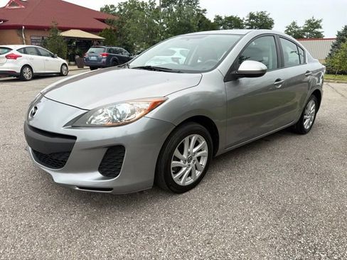 Used 2013 MAZDA MAZDA3 i Touring FWD image 3