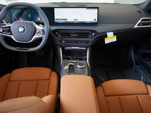 Used 2025 BMW 230i Coupe w/ Convenience Package image 13