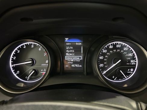 Used 2024 Toyota Camry SE FWD image 19