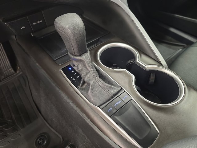 Used 2024 Toyota Camry LE FWD image 23