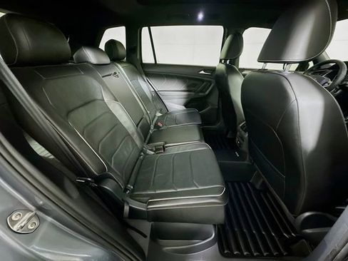 Used 2022 Volkswagen Tiguan SEL R-Line image 26