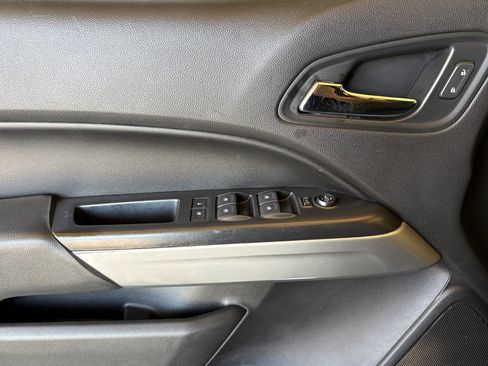 Used 2019 Chevrolet Colorado LT w/ LT Convenience Package RWD image 12
