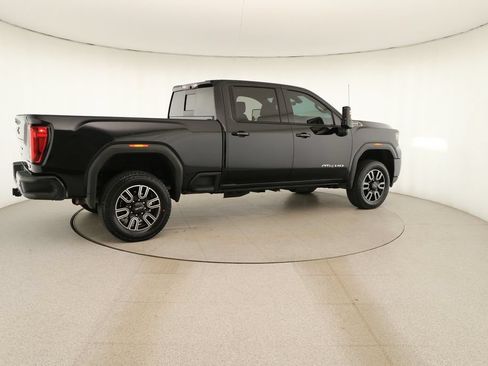 Used 2022 GMC Sierra 2500 AT4 w/ AT4 Premium Plus Package AWD/4WD image 7