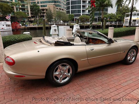 Used 1998 Jaguar XK8 Convertible image 51